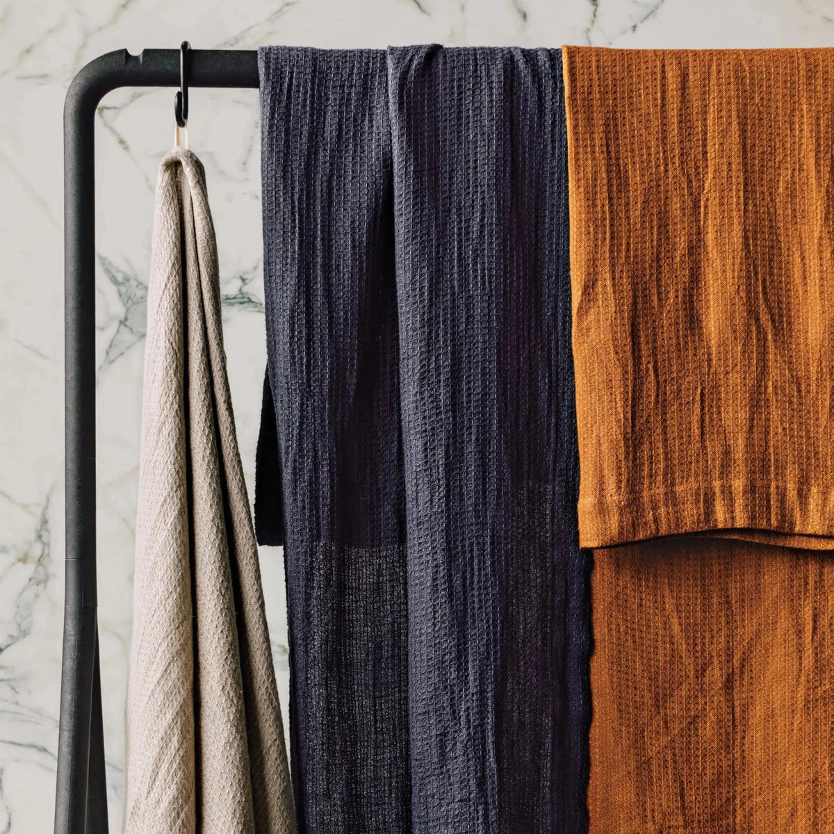 Waffle Linen Sauna Body Towel — Charcoal - Petite Thuet & Co.