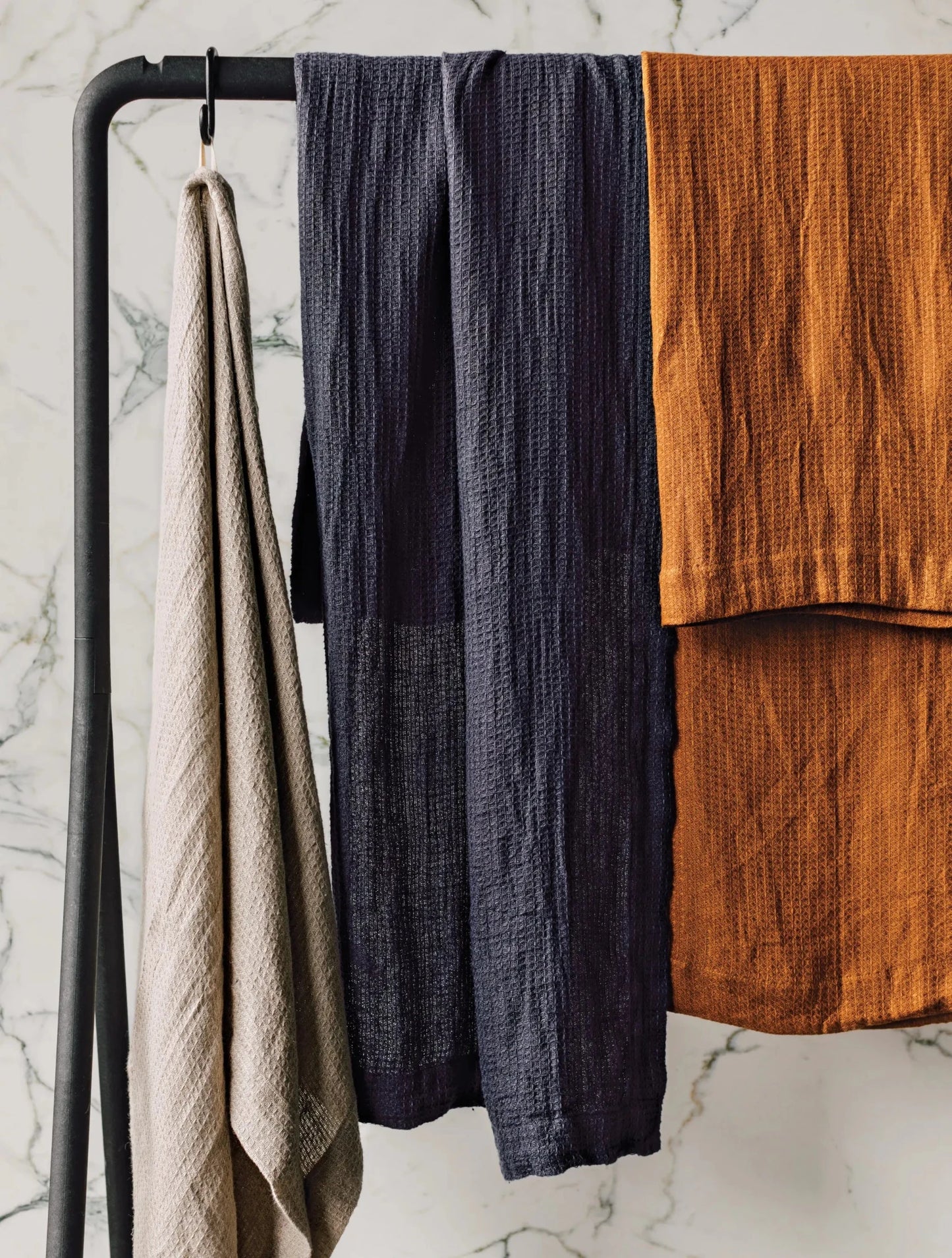 Waffle Linen Sauna Body Towel — Charcoal - Petite Thuet & Co.